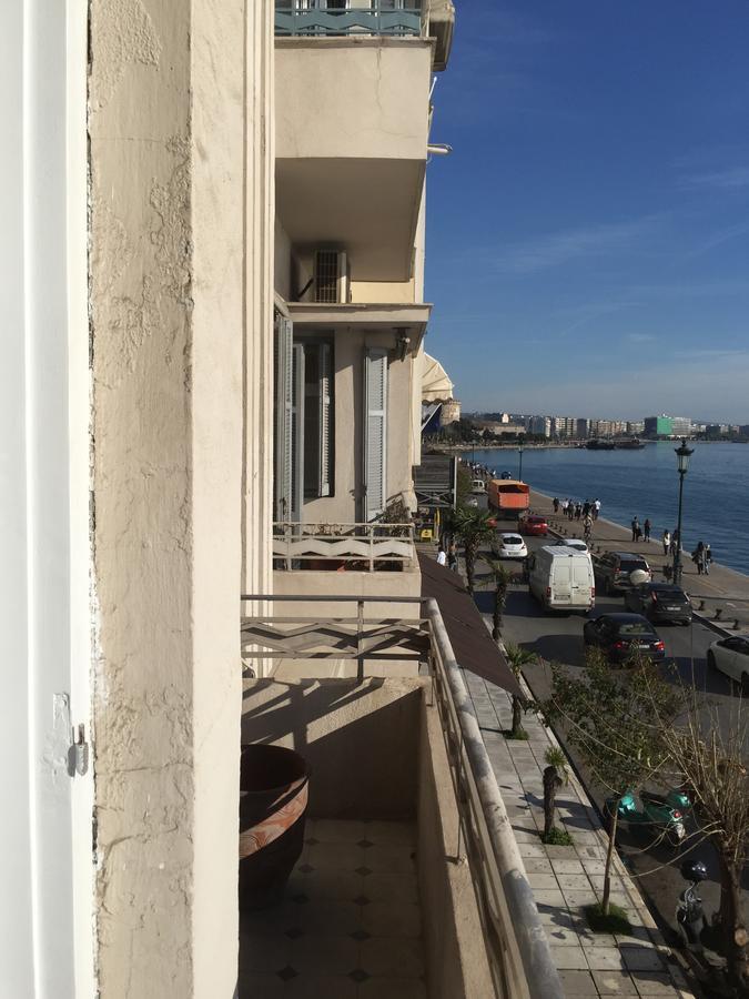 Air Waterfront Nikis Apartment 塞萨洛尼基 外观 照片